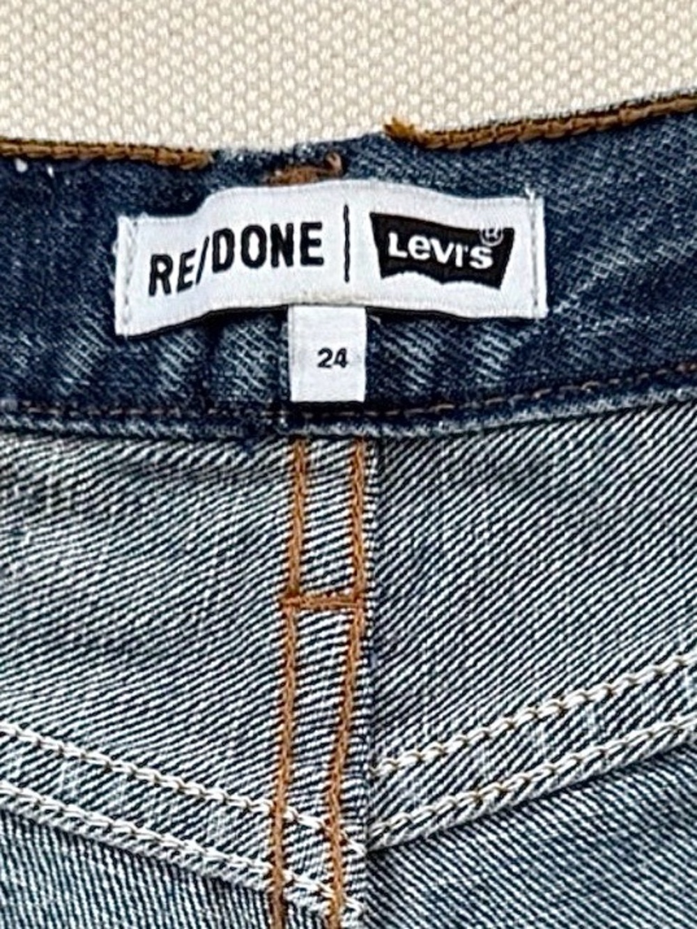 RE/DONE Levi’s High Rise Cutoff Denim Shorts Vintage Wash Size 24 - Picture 5 of 10